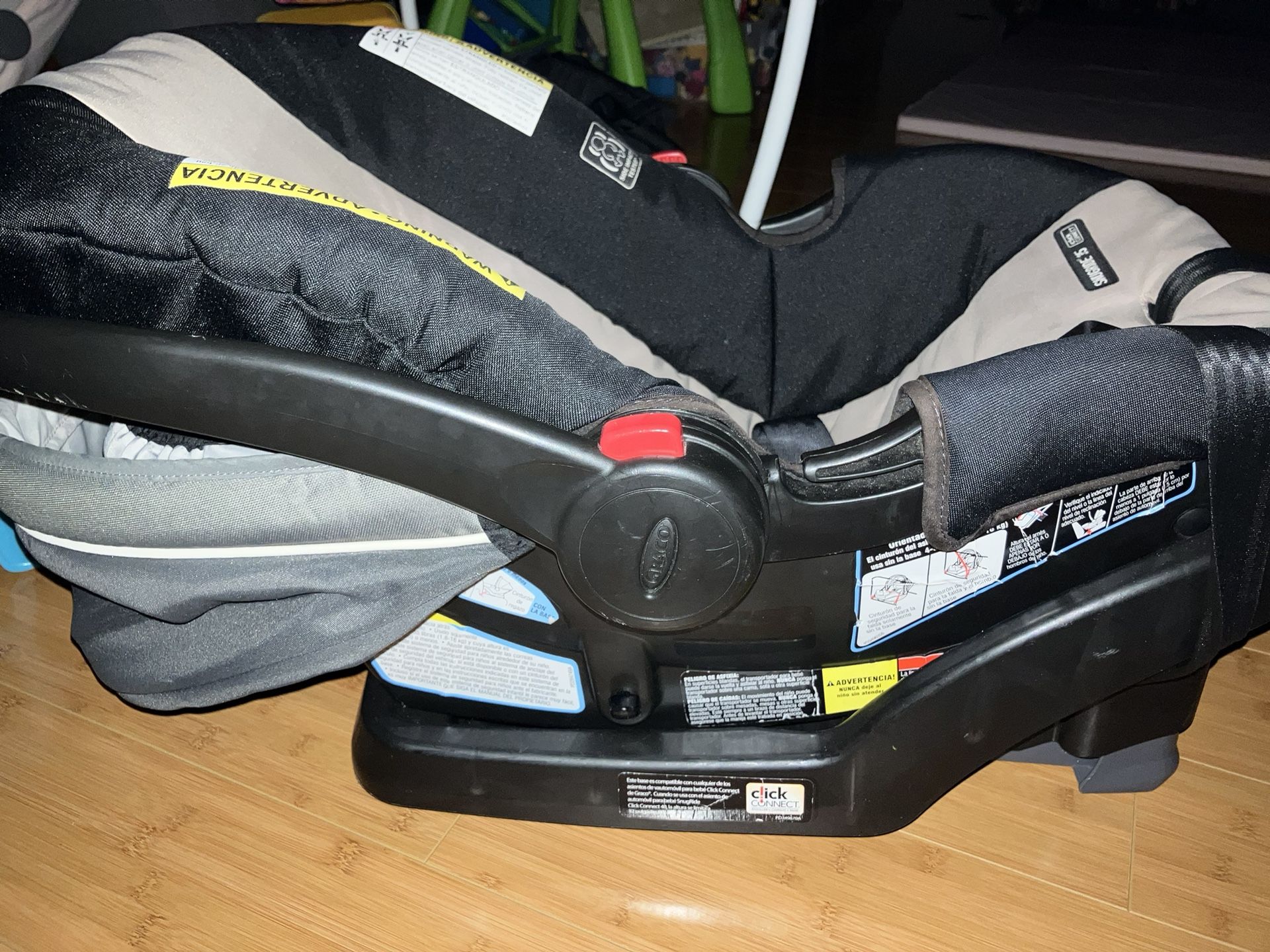 Graco Infant Car Seat-Good Condition