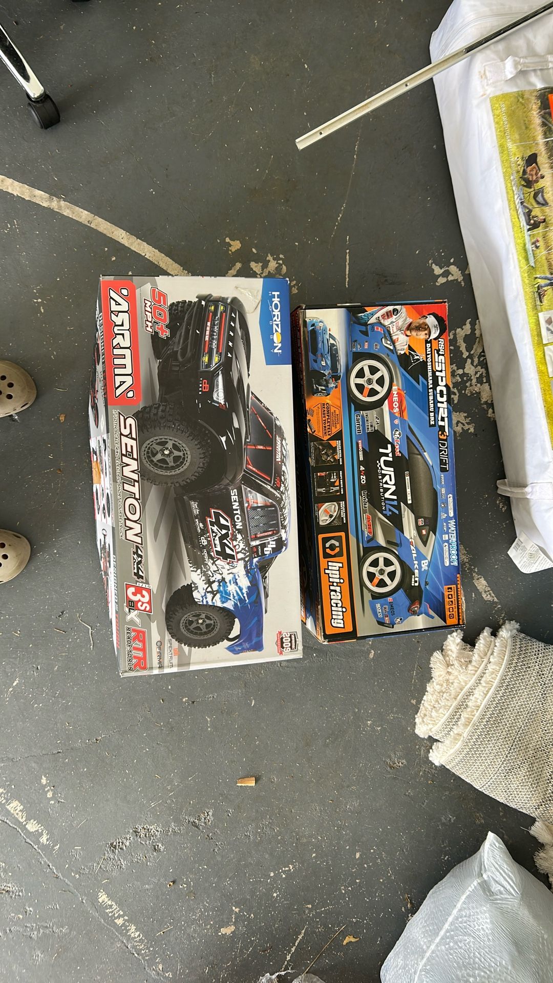 Remote Control Truck And Car Senton And Rs4 Sport Hpi