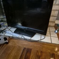 JVC JLC32BC3000 is a 32-inch LCD HDTV with a 1080p