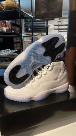 BRAND NEW AIR JORDAN 11 RETRO LEGEND BLUE SZ 11.5