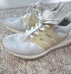 Women sneakers