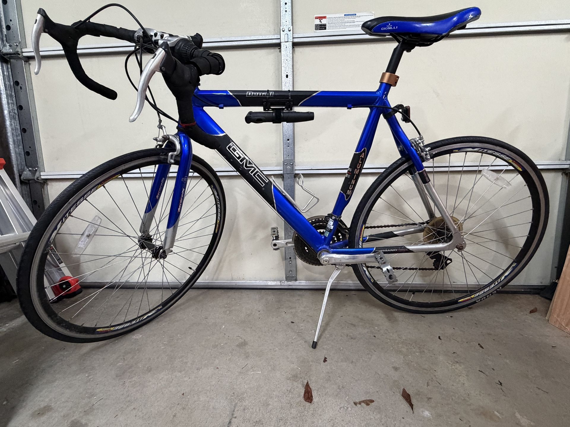 GMC Denali Road bike