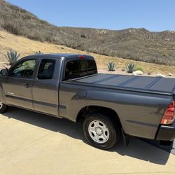 2014 Toyota Tacoma J