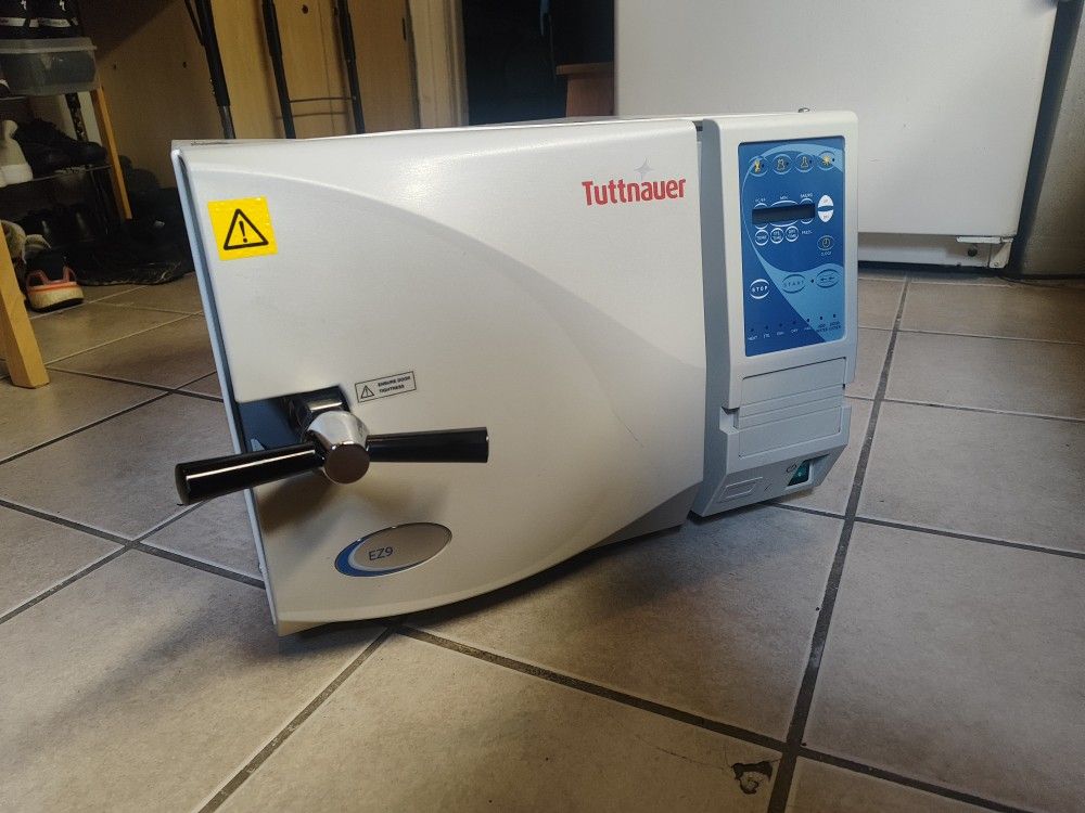 Tuttnauer EZ9 Year 2018