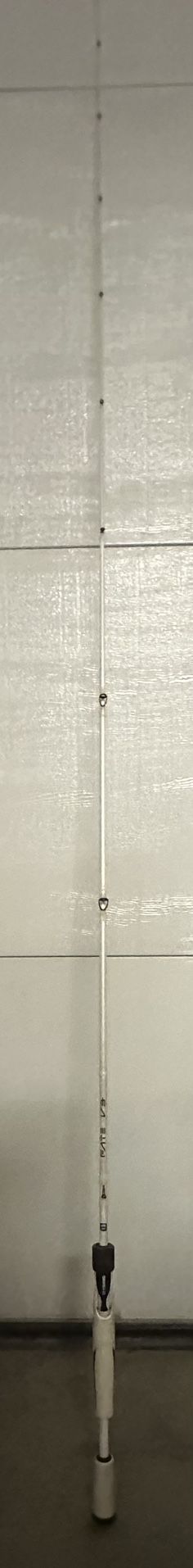 13 Fishing Fate V3 Medium