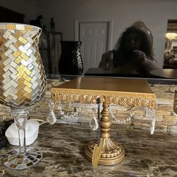 gold 2 cake stand, 4 gold plates and 1 gold candles holder new 