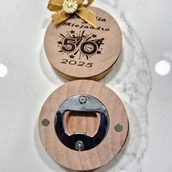 Recuerdos Para Aniversario, Cumpleaños, Quinceañera Sweet Keepsakes Engraved Personalizados Destapadores 