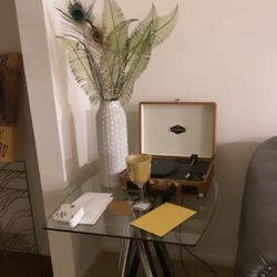End Table And coffee Table Set Lightly Used