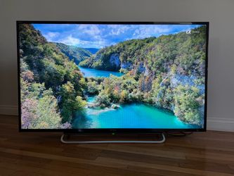 Sony BRAVIA 48-inch Full HD LED TV, model KDL-48W600B