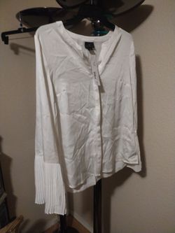 Worthington Pleated Bell Sleeve Blouse
