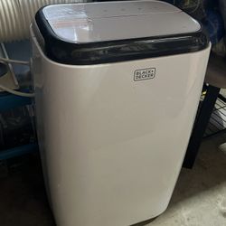 Black And Decker AC Unit 