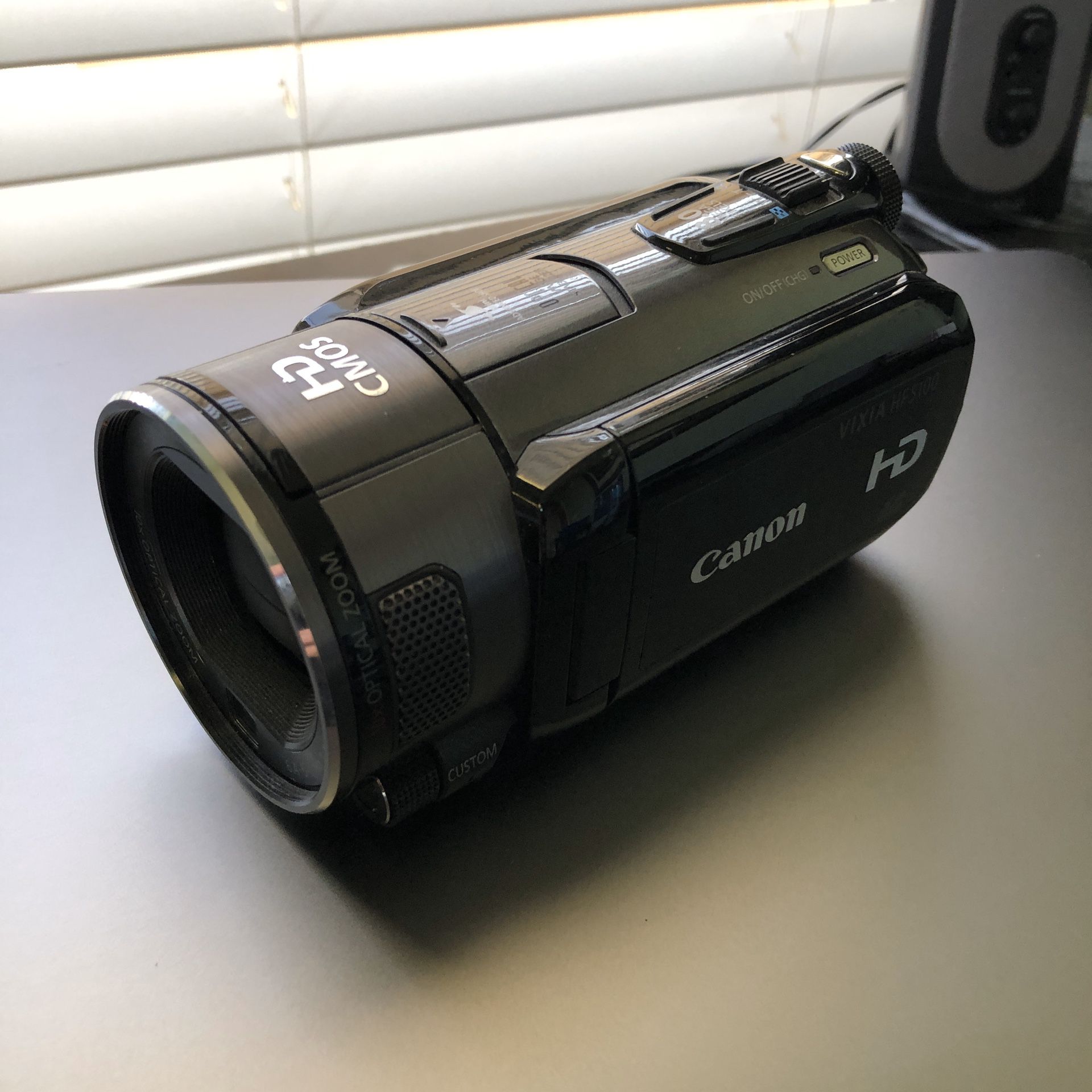 Canon Vixia HF S100 video camera