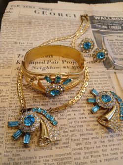 Vintage Mid-Century Blue Rhinestone Parure – Necklace, Bracelet & Earrings