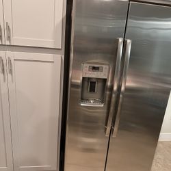 GE Refrigerator
