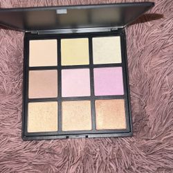 Morphe Highlight Pallete🎀