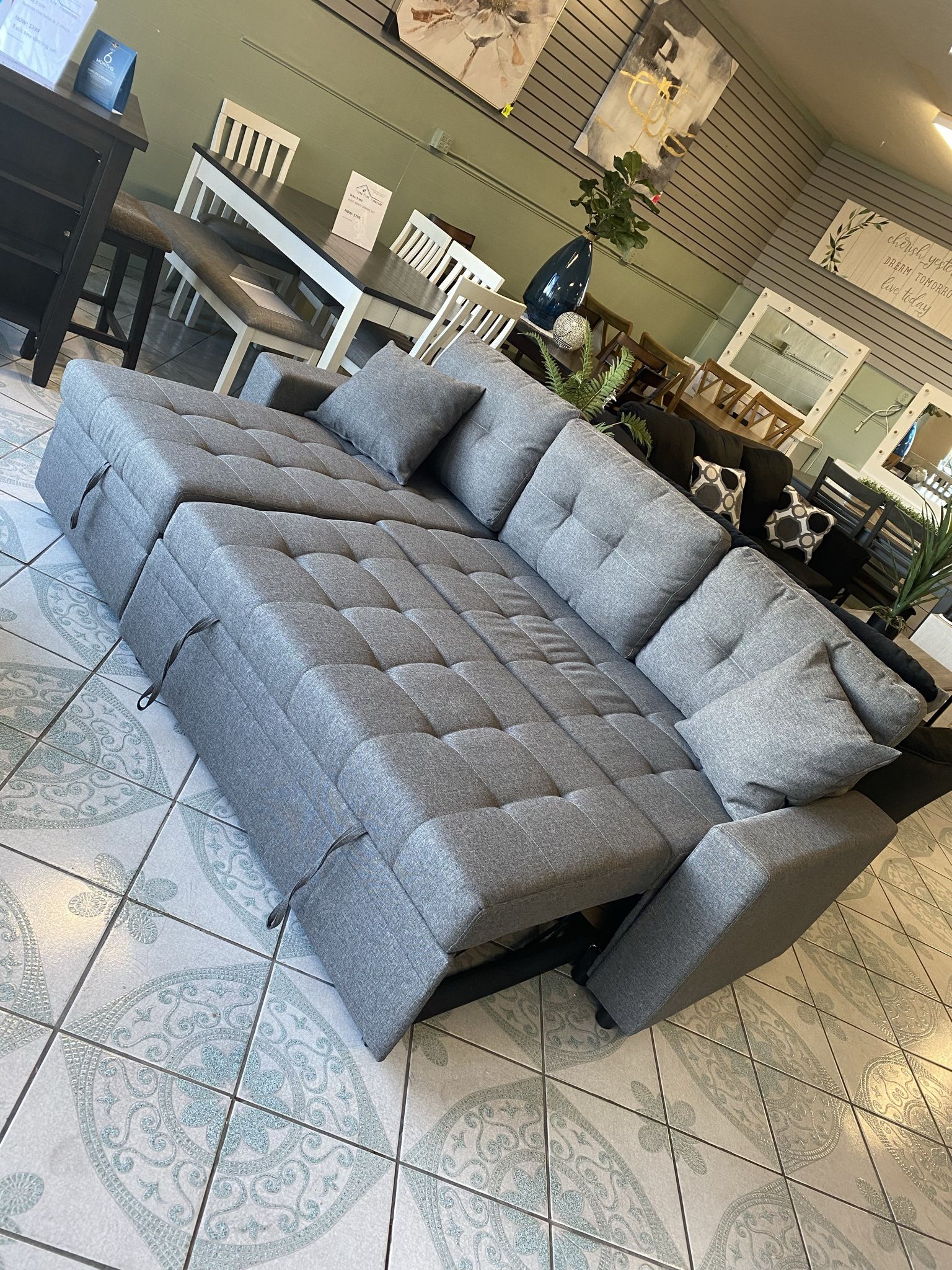 Grey Reversible Sectional With Pullout Bed And Storage ‼️