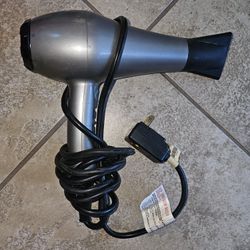 Hairdryer 