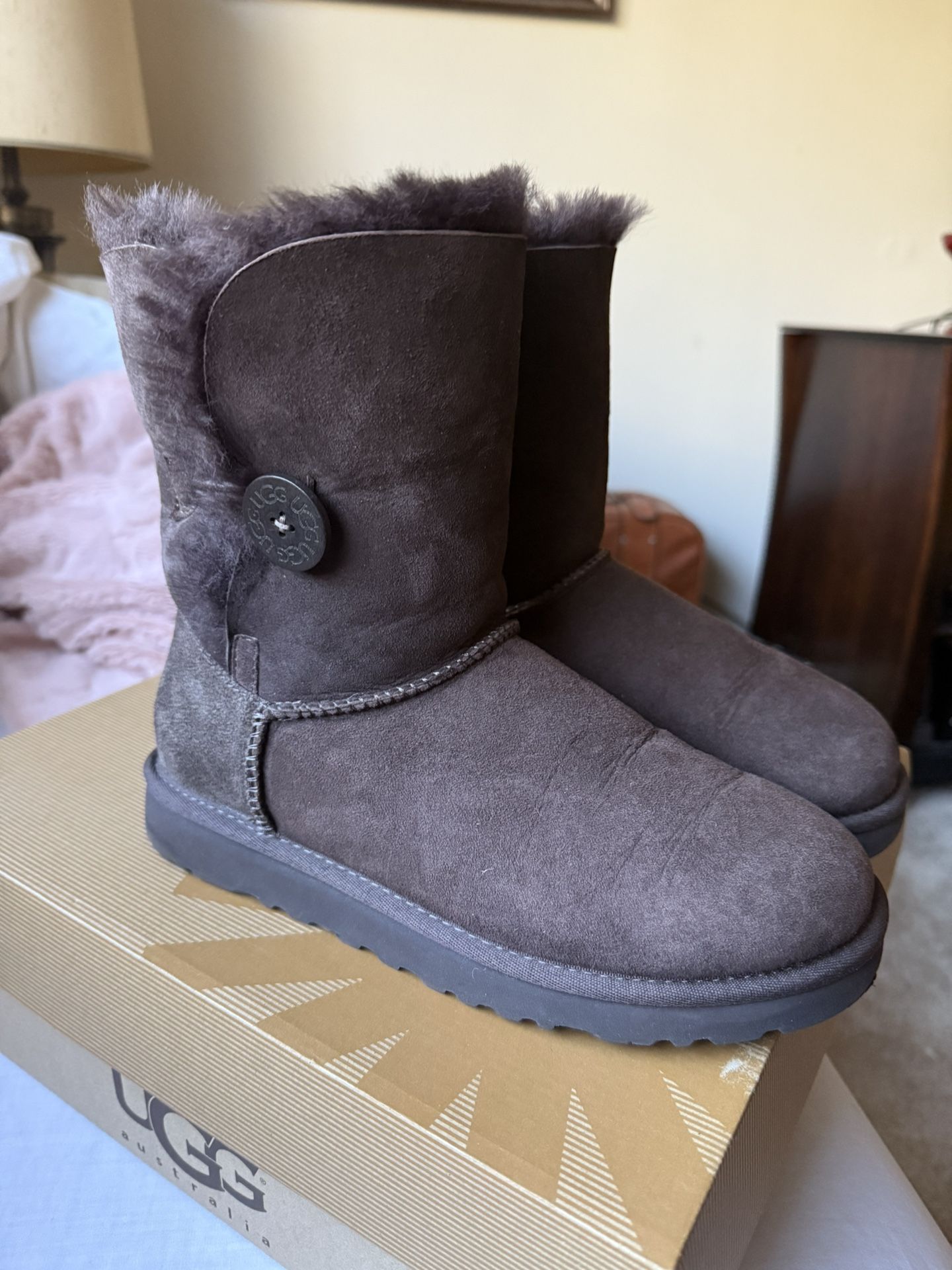 Ugg Size 7