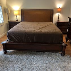 California King Bedroom Set - 6 Piece 