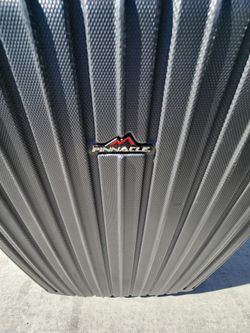 Pinnacle Check In Size Luggage. Hard Side With Reinforced Corners And Strong Swivel Wheels. Retailed For $150. $45