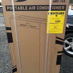 Whynter Portable Air Conditioner 14,000 BTU with Dual Hose Dehumidifier -Brand New