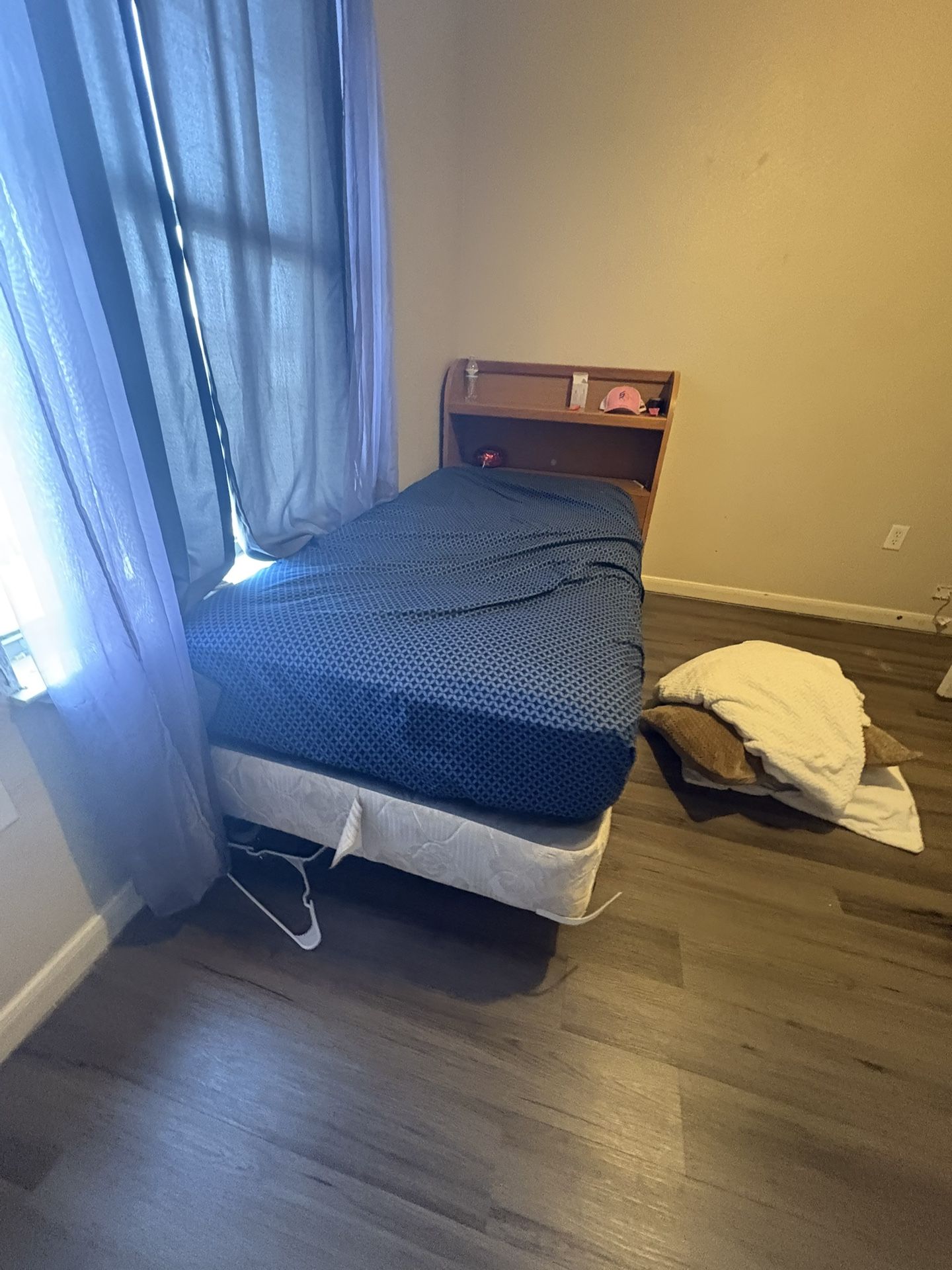 Twin Bedroom Set