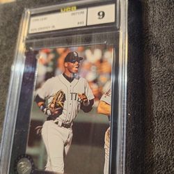 1996 Leaf Seattle Mariners Baseball Card #41 Ken Griffey JR. UCG MINT 9
