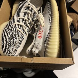 Yeezy zebra 350 men size 10.5