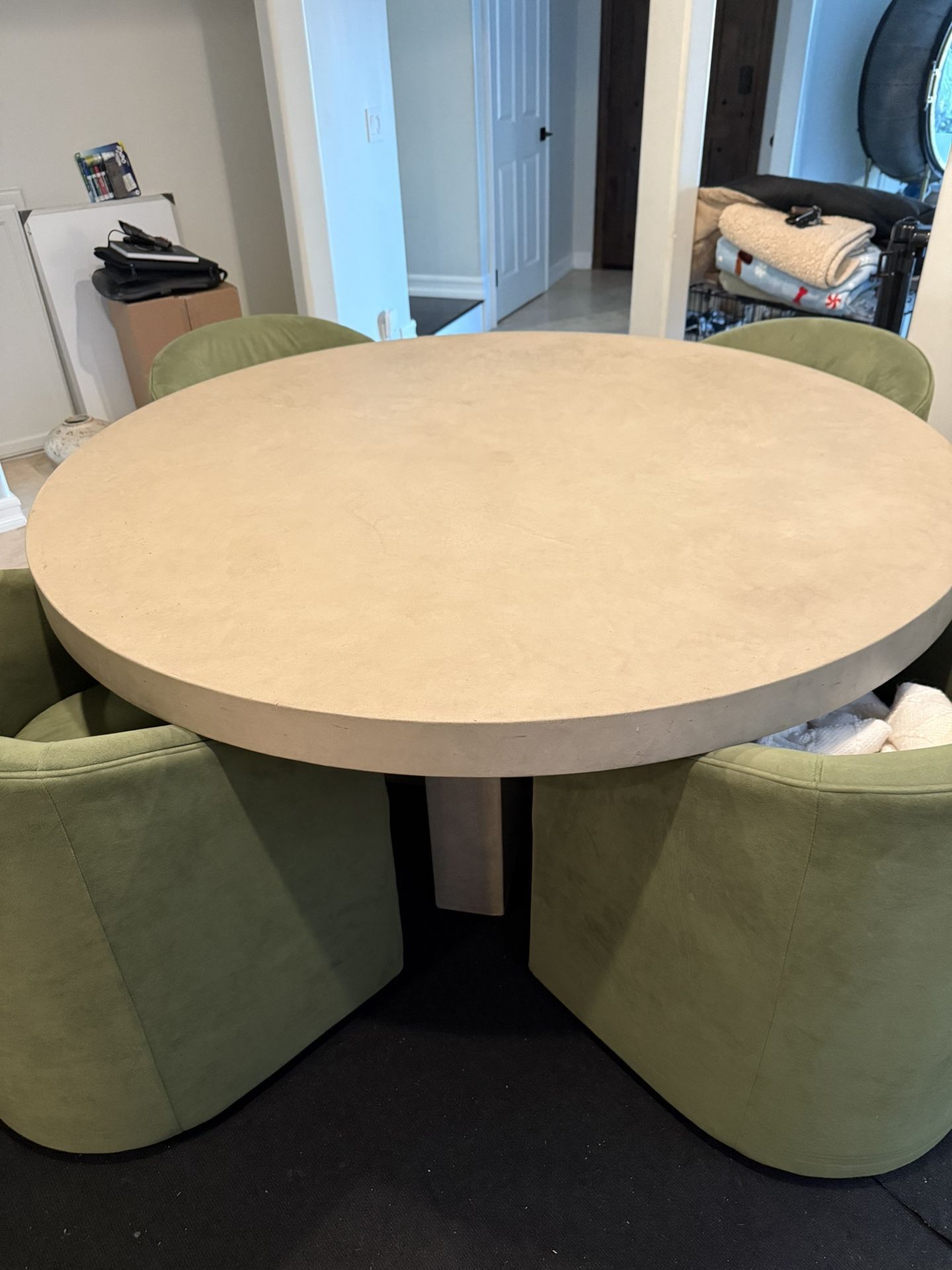 Concrete Kitchen Table With Chairs 