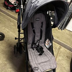 Chicco liteway stroller--Like NEW!