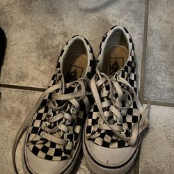 High top checker vans