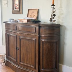 Entry Way Table