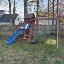 FREE Backyard Play Set 