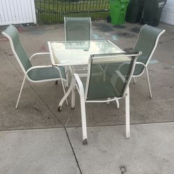 Patio Table & Chairs 