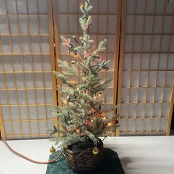 3ft Lighted Christmas Tree