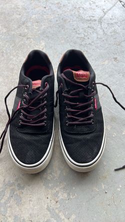 Levi’s size 9