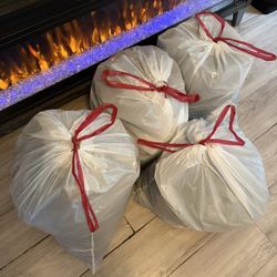 4 Bags of men’s clothes
