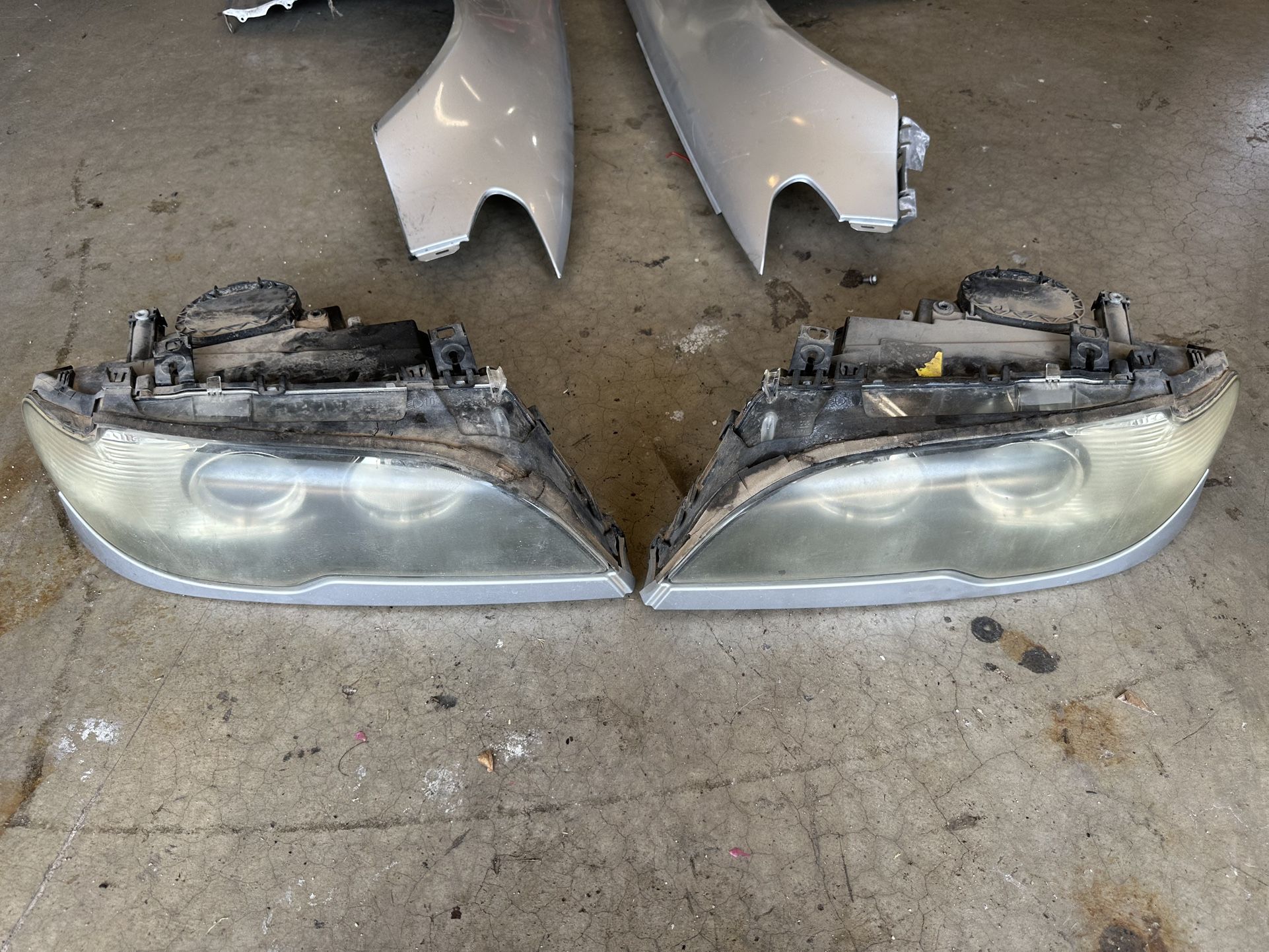 E46 Headlights And Fenders