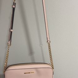 michael kors pink purse