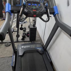 Treadmill 