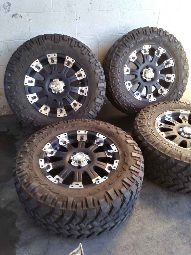 Brand New 18 off road rims with nitto trail grappler tires