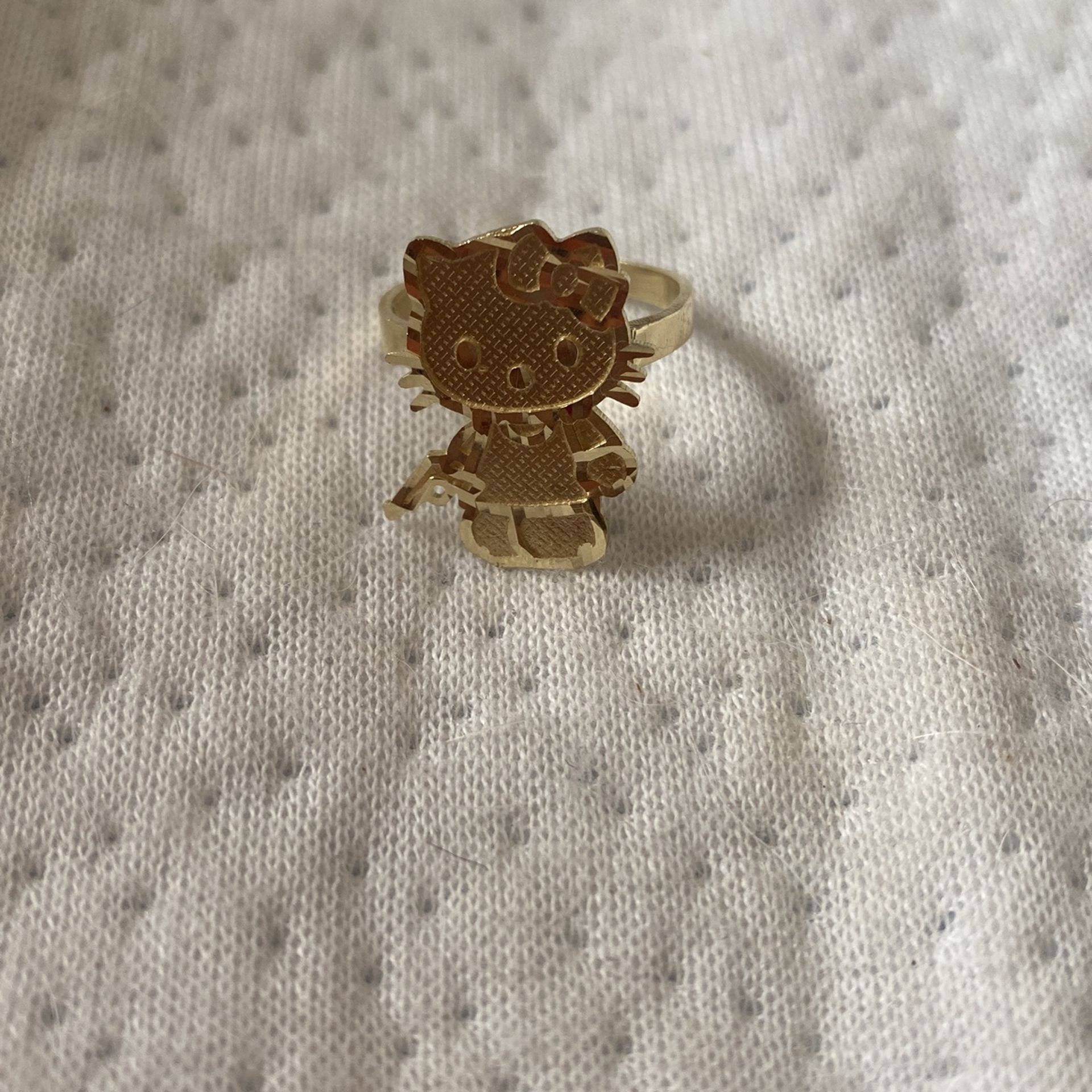 Hello Kitty Ring