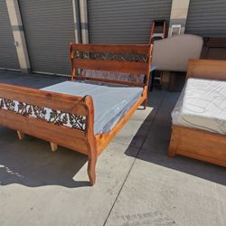Cal King Bed Open Box With Mattress Memory Foam  And Boxpring 