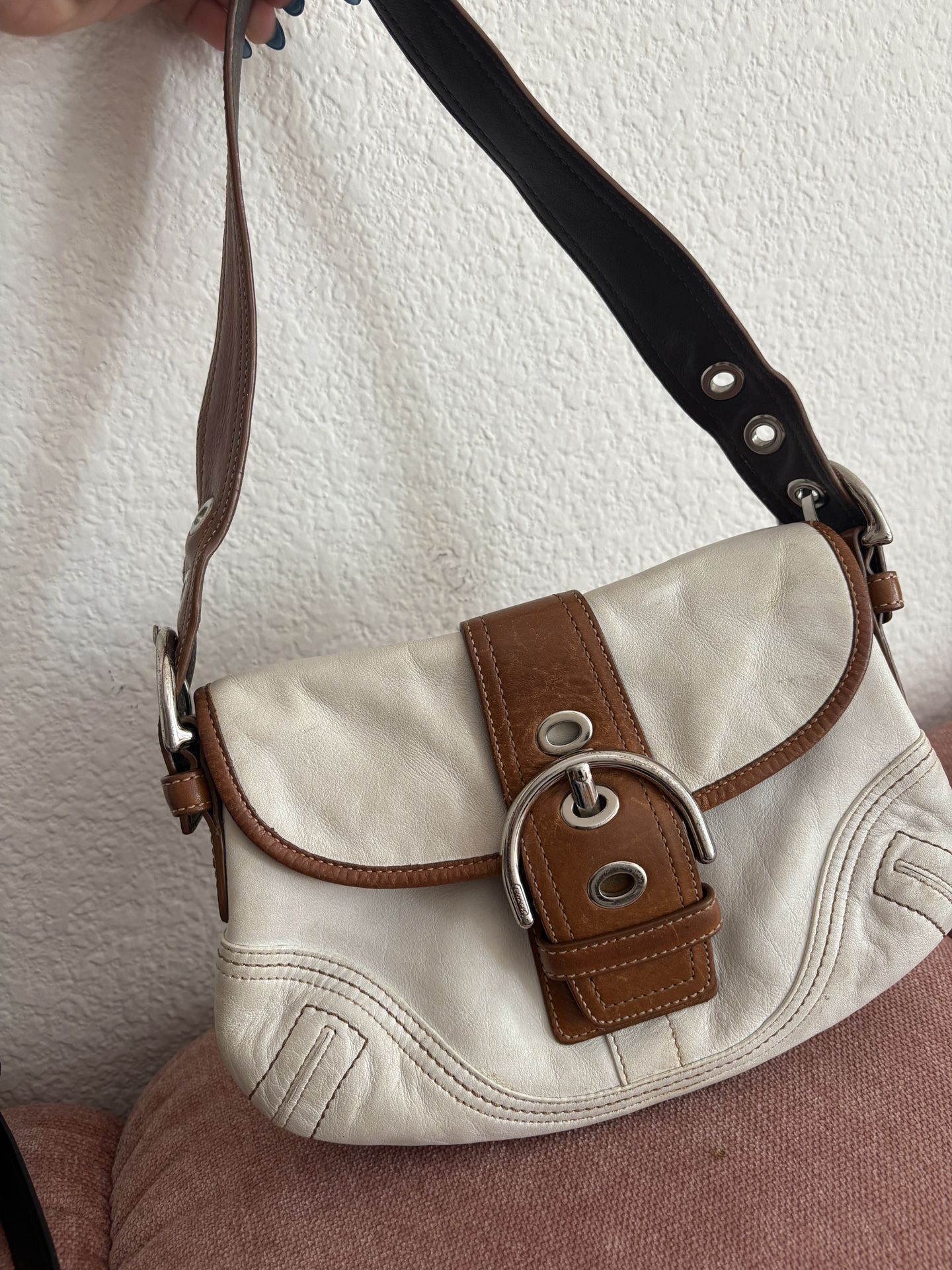 873b52153d8643c2a2472d8e119ec4