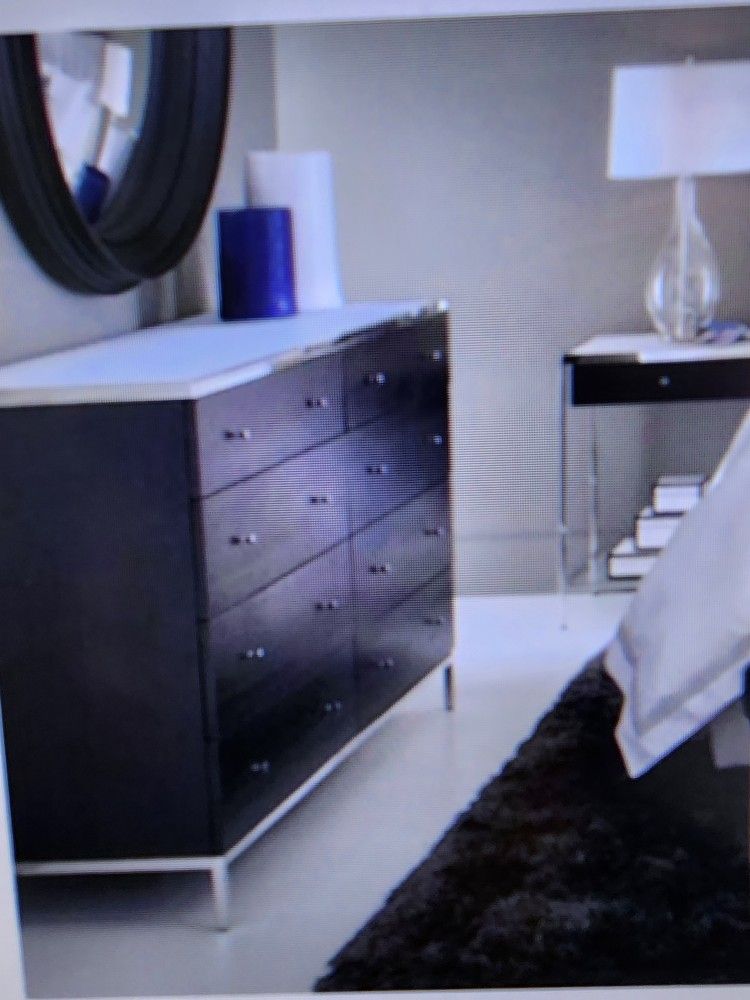 mitchell gold bob williams dresser & Large Or B/O for Sale in Pompano Beach, FL 8 drawer dresser