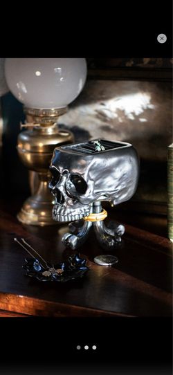 Killstar Cranium Jewelry Storage