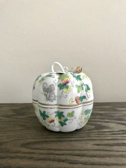 Vintage Chinoiserie Pumpkin Trinket Box