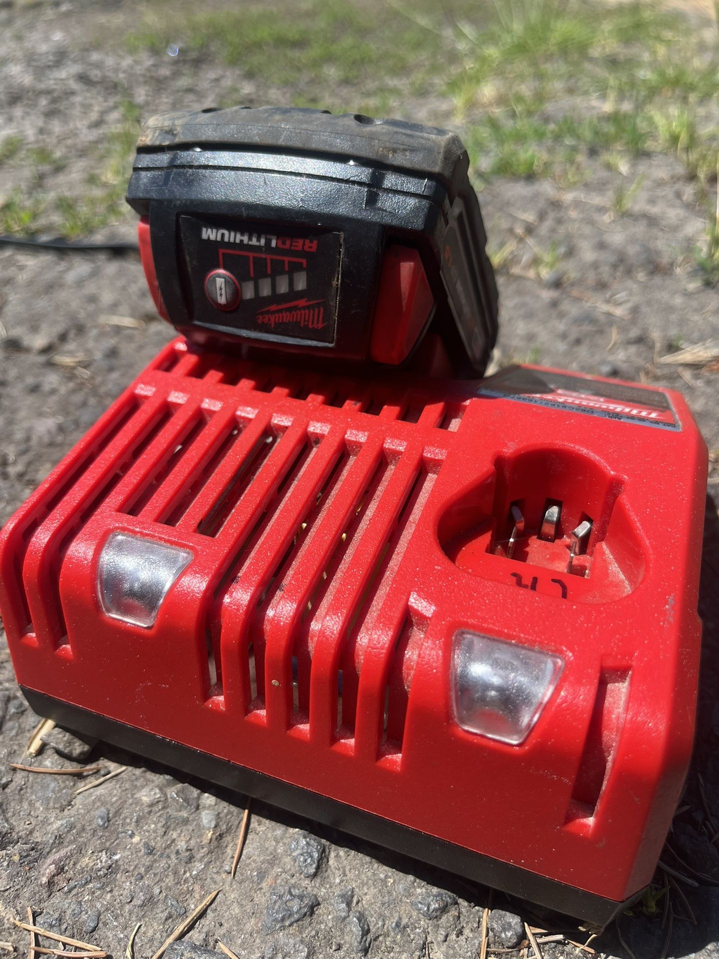 Milwaukee M18 Battery And Charger