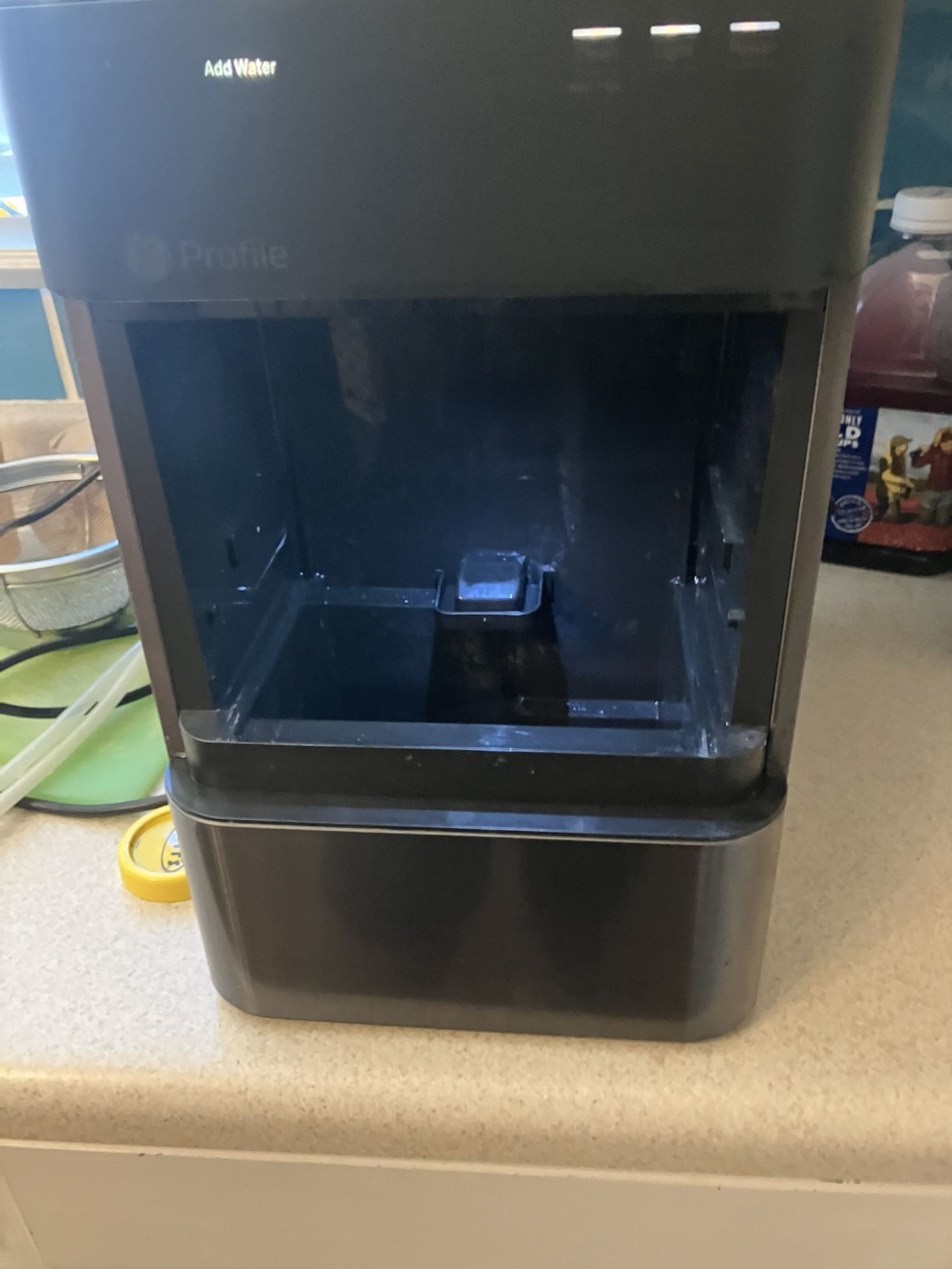 Ice Maker LG Ice Nugget Model