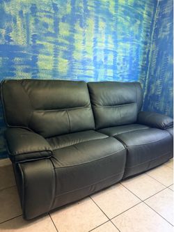 American Furniture Dark Gray Sofa *Genuine Leather *Electric Recliner